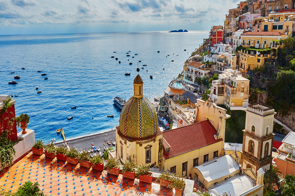 Holiday in the Amalfi Coast or a Getaway to the Italian Riviera